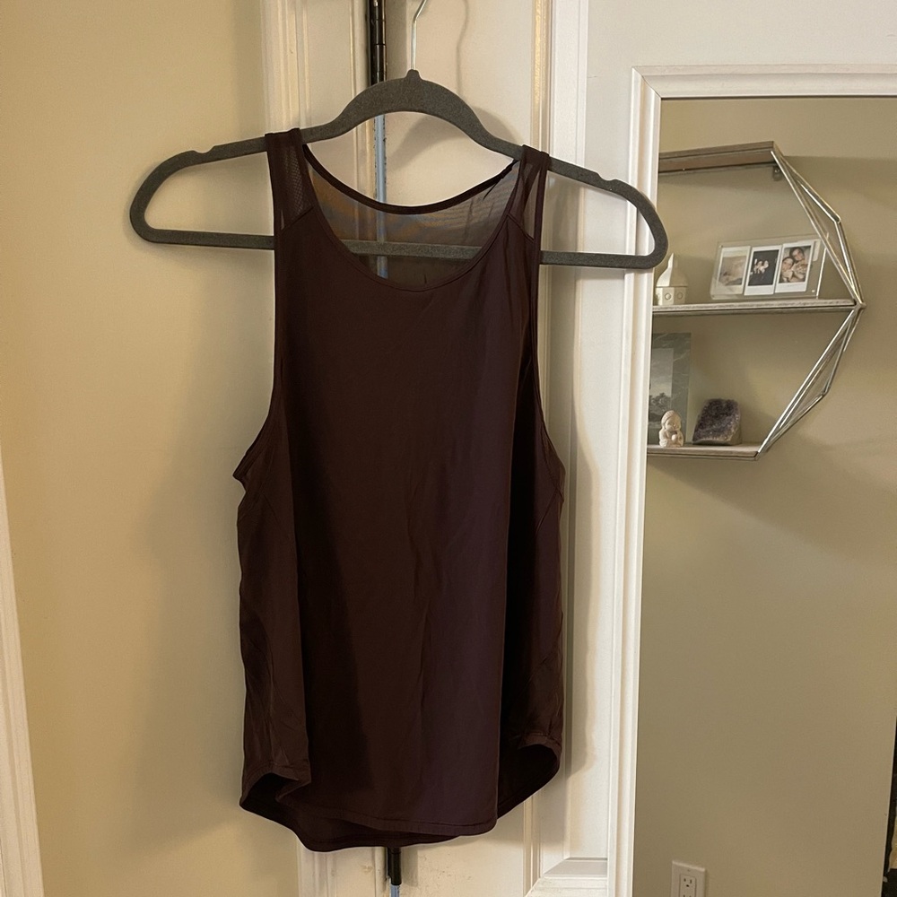 Lululemon tank
